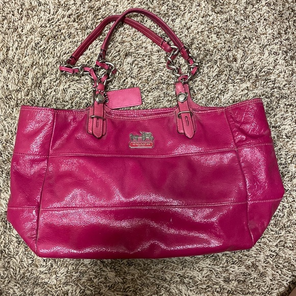 COACH Pink paten leather purse - Picture 1 of 11